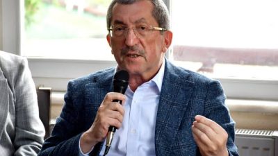 Karabük eski Belediye Başkanı Rafet Vergili, AK Partilileri hedef alarak;