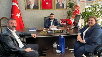 Öz Sağlık-İş Sendikası Karabük Şube Başkanı Damla Yılmaz Ekemen ve