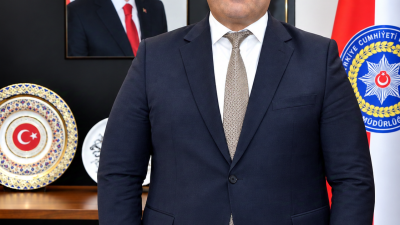 İstanbul Fatih İlçe Emniyet Müdürü iken 1.Sınıf Emniyet Müdürü rütbesine